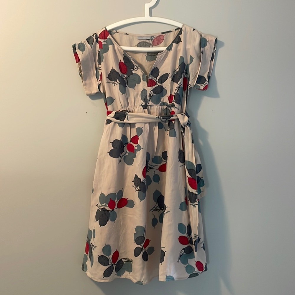 FARHI 100% cotton dress with matching fabric belt. size 6